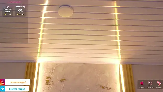 Megan_browns1's cam snapshot