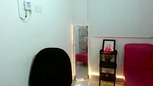 Shawnycarson's cam snapshot