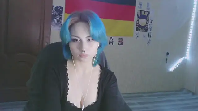 LeisaHopperstad's cam snapshot