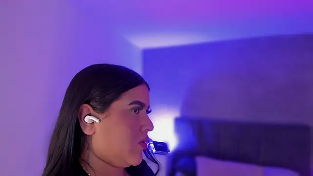 alejandrarojas_'s cam snapshot