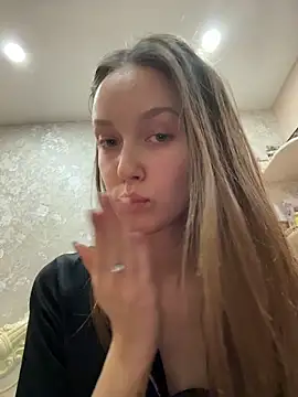 ElliRose live sex cam