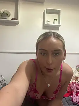 Scarletbx live sex cam