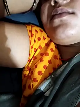 Cute-newpari's cam snapshot