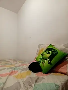 luna_pinky's cam snapshot