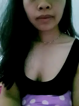 Slutty_18's cam snapshot