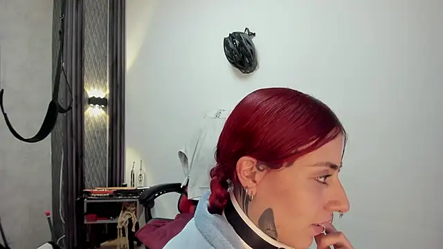 selene_red_'s cam snapshot