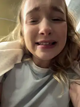 -teenytiny-'s cam snapshot