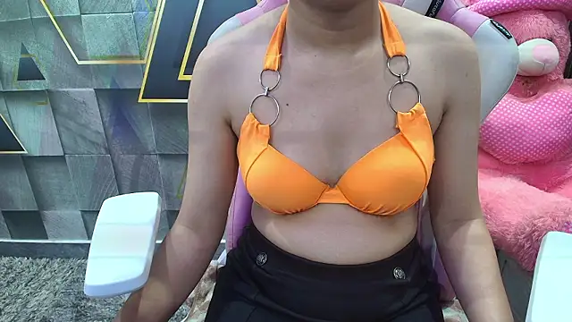 NymphoIsLive's cam snapshot