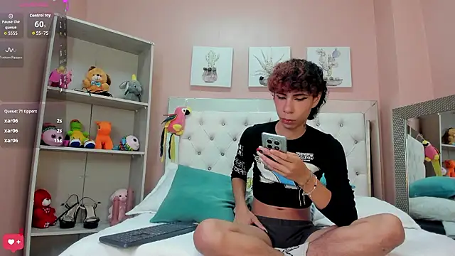 little_lemmons_'s cam snapshot