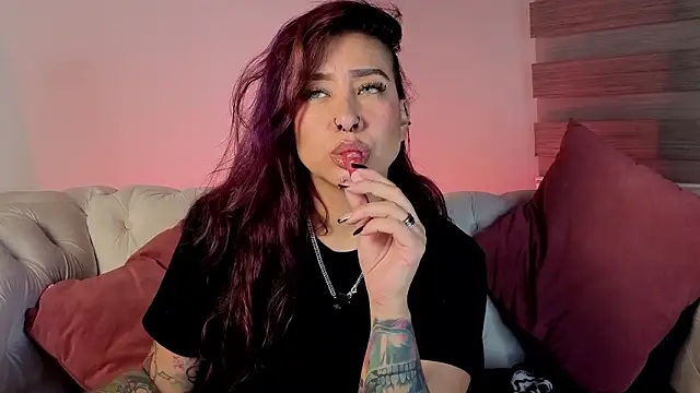 _kelly_hous36's cam snapshot