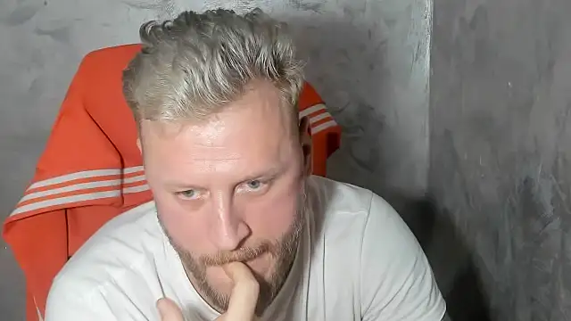 ALEX_BEAUTY2025's cam snapshot