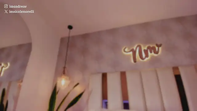 Nicolemorelli2 live sex cam