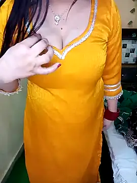 PRIYA_22's cam snapshot