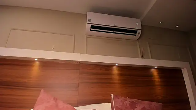 AriadnaHarper's cam snapshot