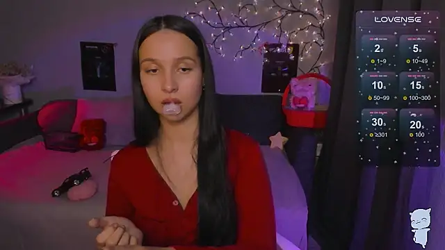 BabyMooon's cam snapshot