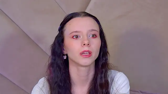 ArinaKubrick's cam snapshot