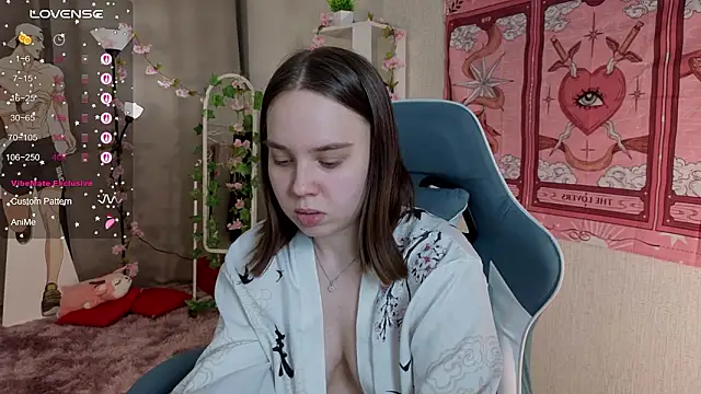 lunalyna's cam snapshot