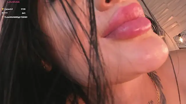 SOPHICARTERS live sex cam