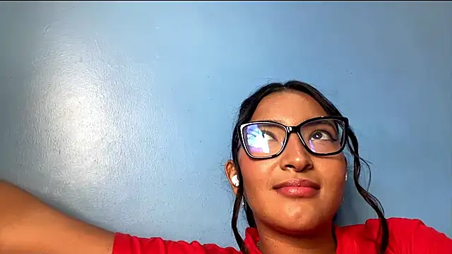 EstelleSchmeichel's cam snapshot