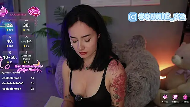 Sonnie_mami live sex cam