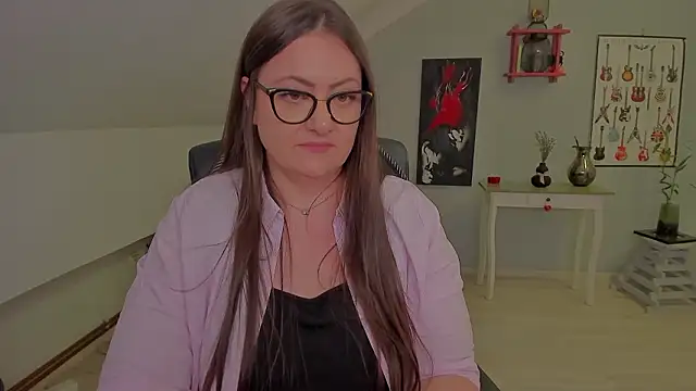 MistressDarrah's cam snapshot