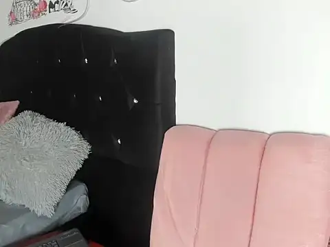 medusa_charity's cam snapshot