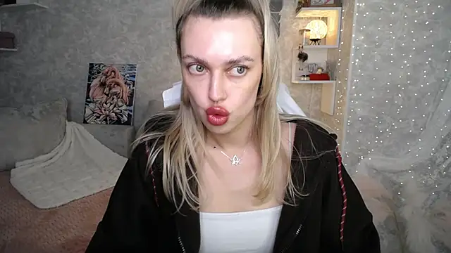 NickyAdamidi's cam snapshot