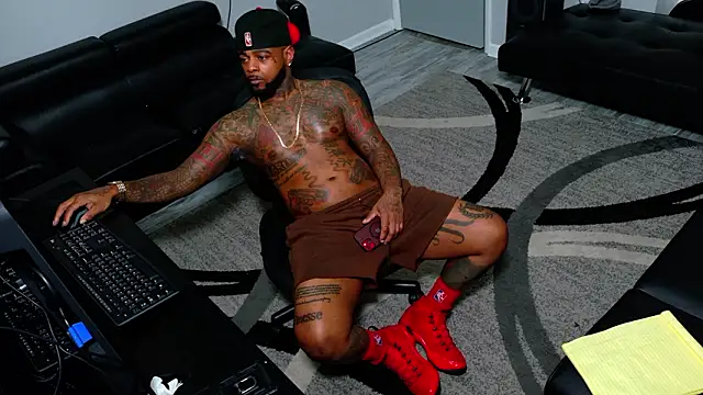 SLANGONDEMHOES's cam snapshot