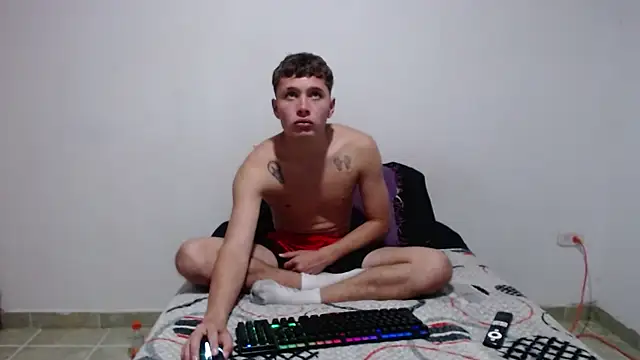 Julian_wolf18's cam snapshot