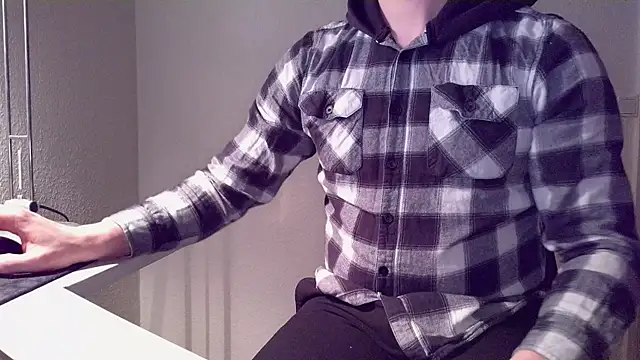 Clamshive777's cam snapshot