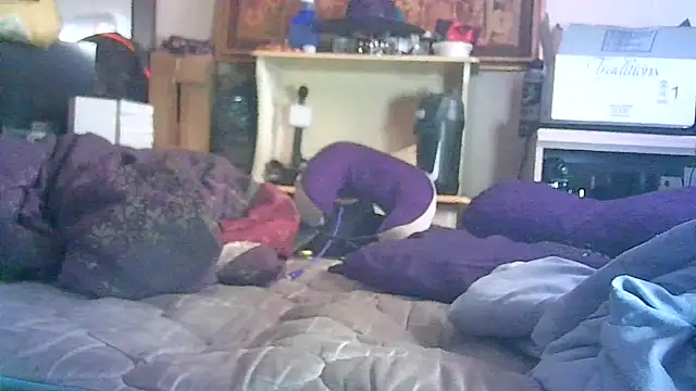 ON3YOULLN3VER_FIR3's cam snapshot