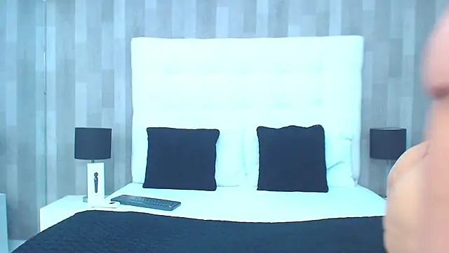 LeahMillerr's cam snapshot