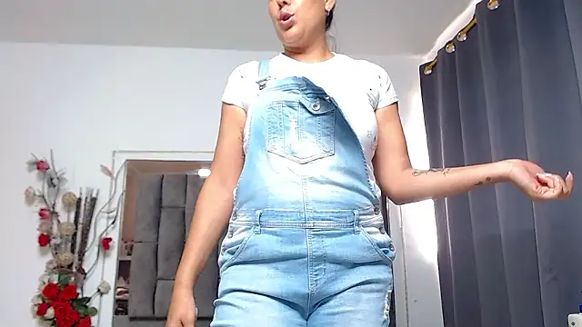 Salmma_Milf's cam snapshot