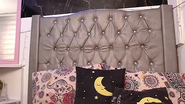 LAILAGUMMY's cam snapshot