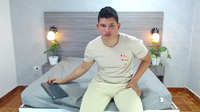 Loony_Zion's cam snapshot