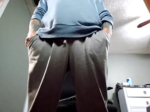 MrBiggBallz's cam snapshot