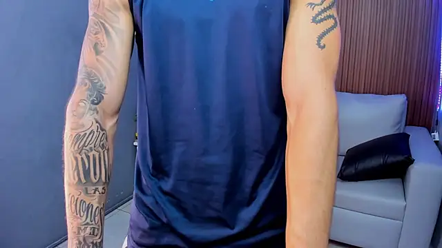 Leo_santoro live sex cam