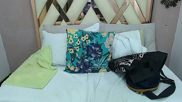 Teddy_Jacobs live sex cam