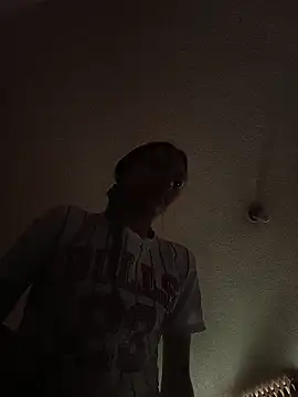 emma_ambar's cam snapshot