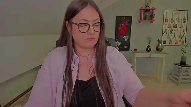 MistressDarrah's cam snapshot