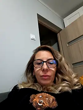 SukyGirl's cam snapshot