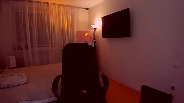 MiaPrecious's cam snapshot