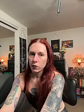 ScarletPanes's cam snapshot