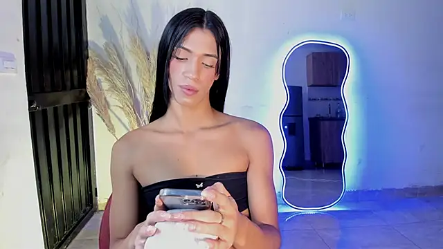 REINA_ADAHARA live sex cam