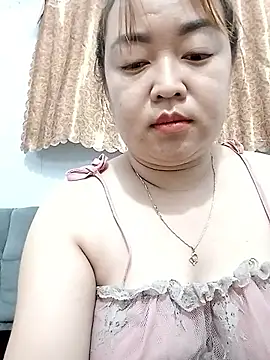 VyOanh2K live sex cam