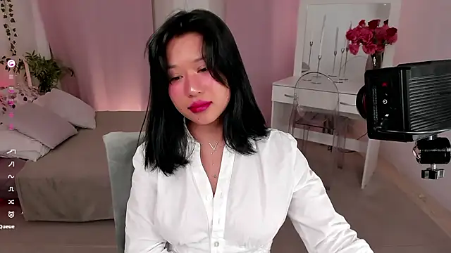 Erika_Kim's cam snapshot