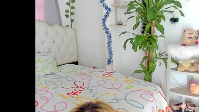 khalyn_jenner live sex cam