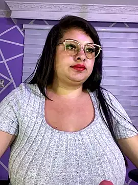 MiiaaJoness's cam snapshot