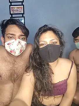 Spicynitya_ncr's cam snapshot