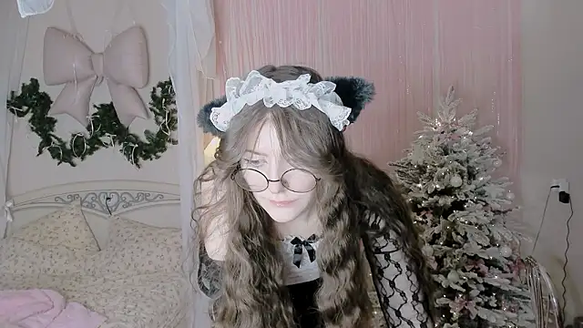 RuthMorse's cam snapshot